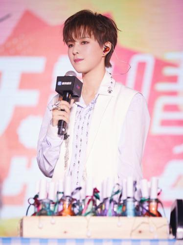 sunnee杨芸晴生日会12.jpg