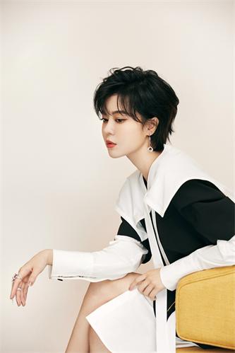 郁可唯.jpg