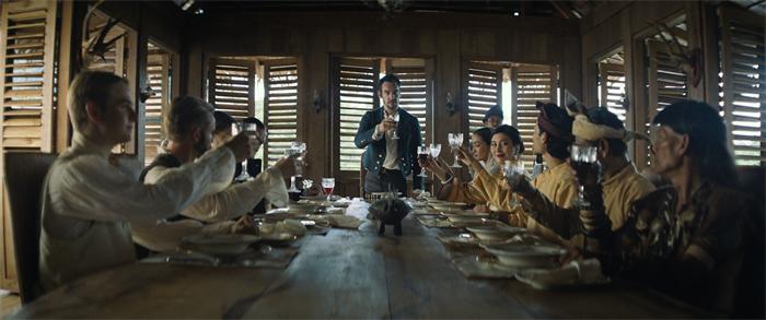 172_brooke toasts the table copy_retouchedy.jpg
