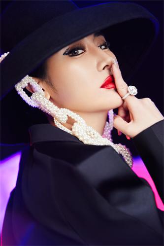 7刘心艺单曲《精粹完美》.jpg