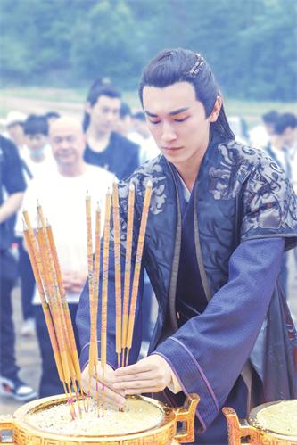 杨旭文饰演紫川秀.jpg