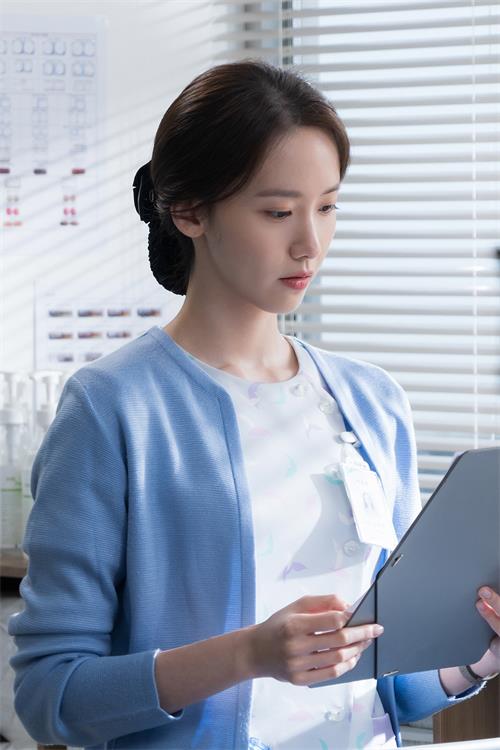 林允儿《the big mouth》剧照 2.jpg