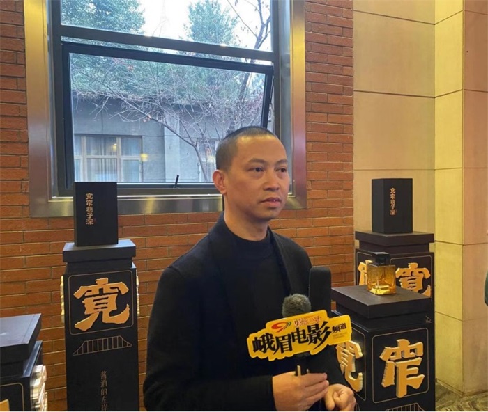 红星新闻宽窄巷子深酒稿件（改）(1)(1)786.jpg