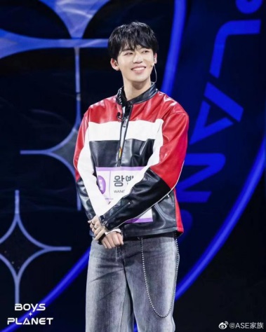 ase亚洲星空娱乐旗下学员王颜宏杨钧《boy's planet》初舞台120.jpg